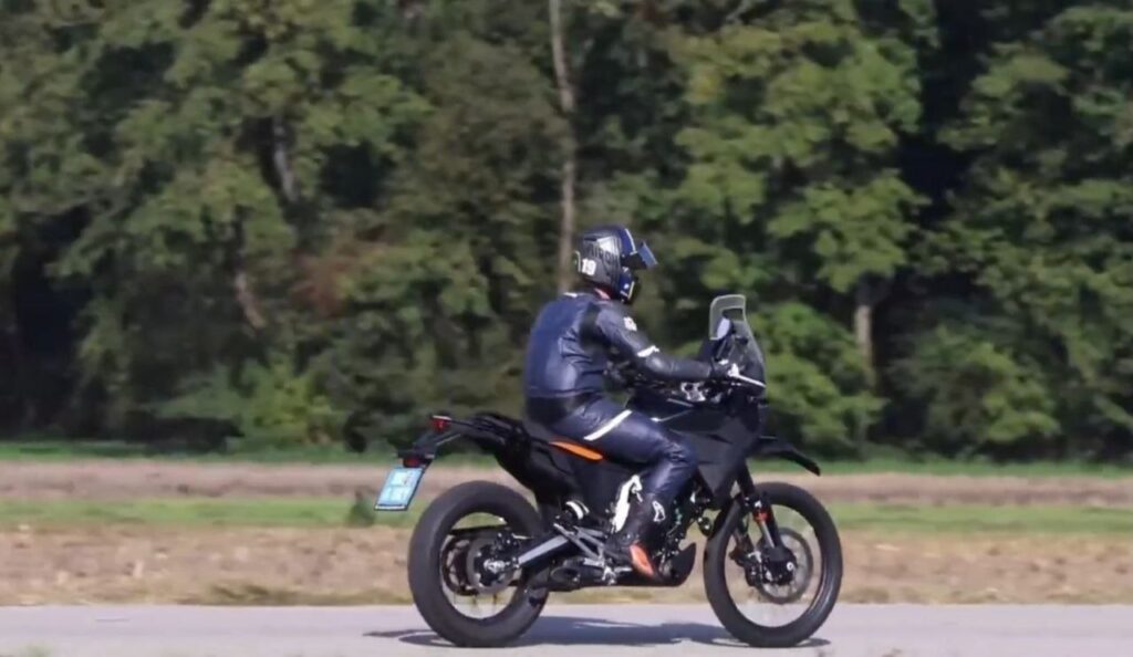 2025 KTM 390 Adventure